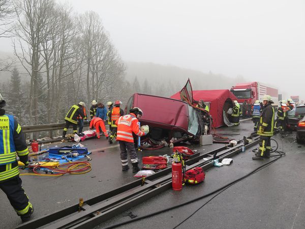 Schwerer Verkehrsunfall auf der A3 bei Rohrbrunn